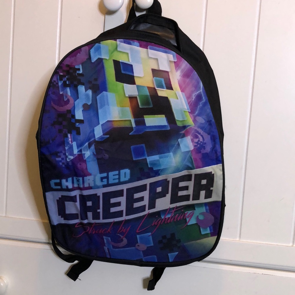 2x20$ Charged creeper backpack
